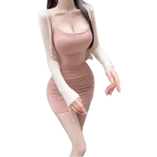 显身材纯欲辣妹打底低胸U领紧身包臀短裙性感吊带裙秋季连衣裙女