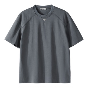 LUUD 都市通勤男士倒三角金属装饰圆领短袖夏季简约休闲风上衣T恤
