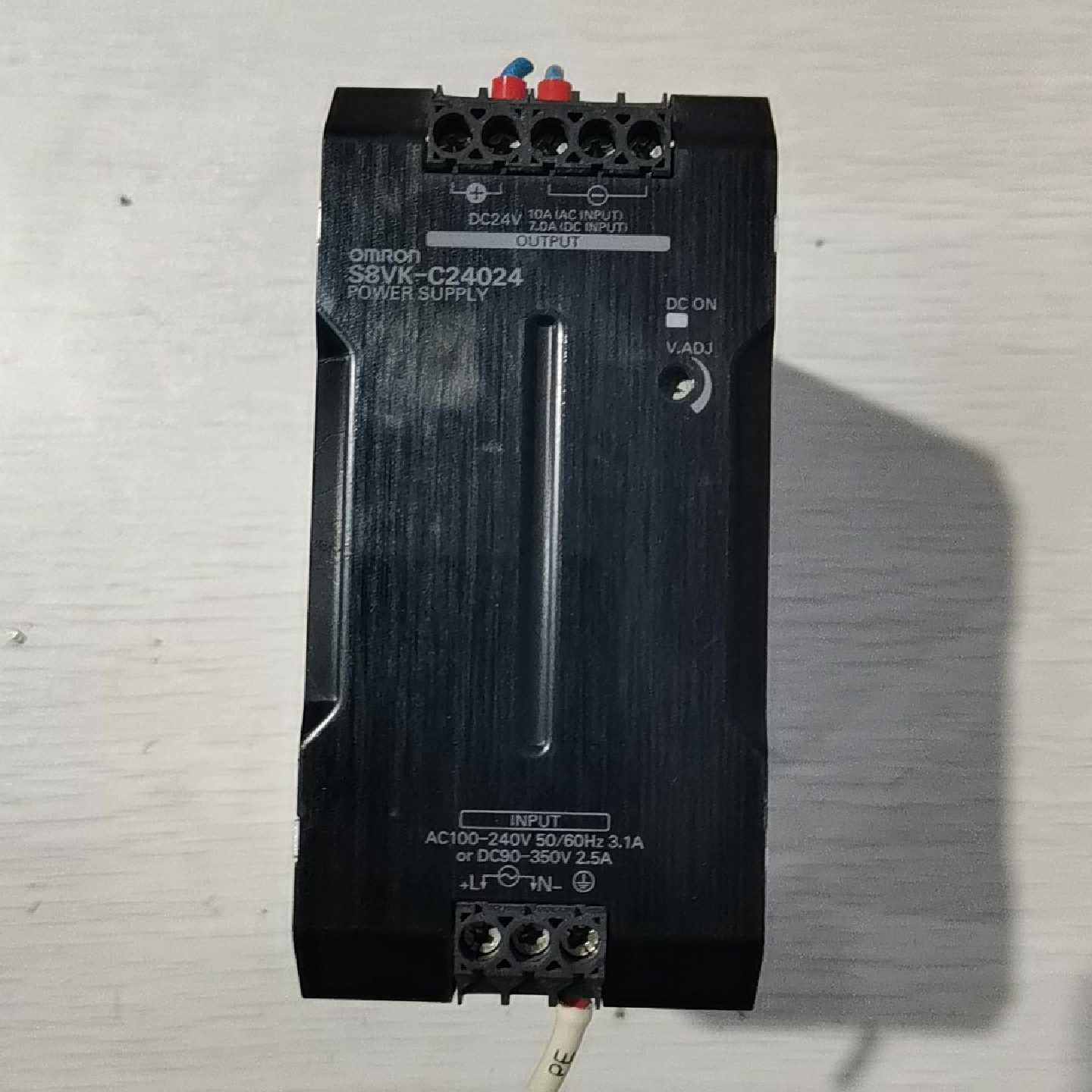 欧姆龙S8VK-C24024开关电源,输出24V 10A/7