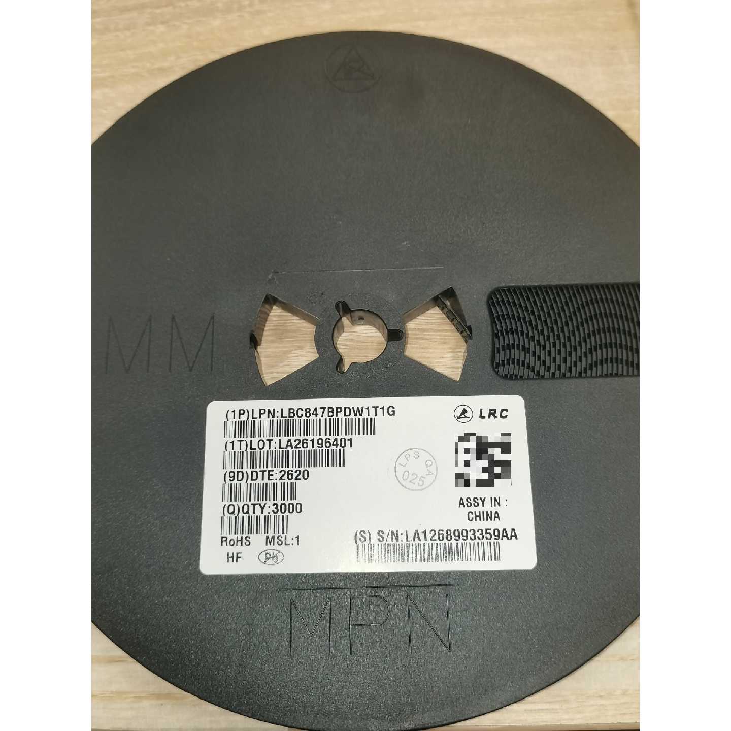 LBC847BPDW1T1G SOT-363 复合三极管NP-询价