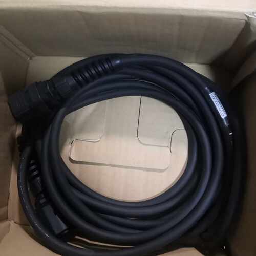 三菱全新GT16HC6042P连接线