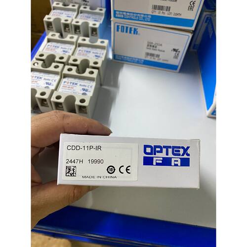 〔议价-可维修〕D-11P-IR光电传感器 正品 假一赔十 工业自动化备