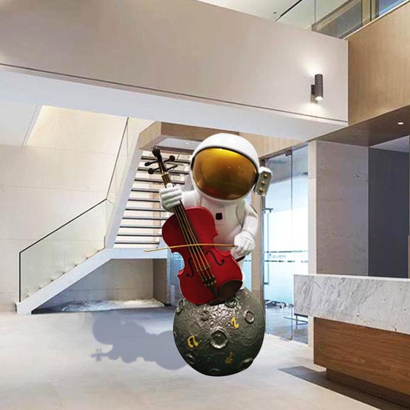 定制户外大型商业美陈太空卡通人物宇航员雕塑摆件玻璃钢人IP公仔