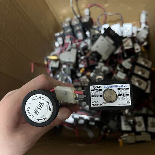 溢价-电磁阀VX2120 DC24V电压 水阀气阀油阀通用。
