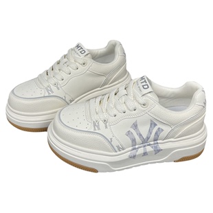 真皮休闲厚底小白鞋女2026春季新款系带百搭轻便增高学生运动板鞋