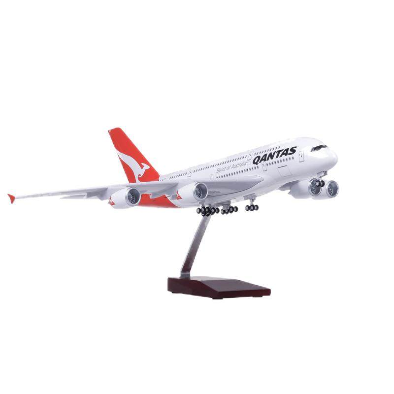 带轮子带灯 澳大利亚航空澳航380民航客机飞机模型仿真空客A380