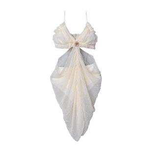 网红同款  马尔代夫温柔仙气甜美镂空纱裙水钻海边度假分体泳衣女