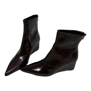 法式尖头坡跟靴子弹力瘦瘦靴女2025新款秋冬高跟短靴时装靴后拉链