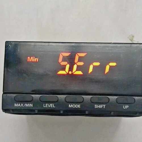 A LOT OF 7 PCS Omron K3MA-J Digital Panel Meter AC/DC 24V FR