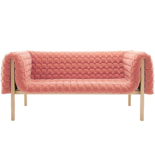 现代轻奢写意空间togo北欧单人椅简约白腊木沙发布艺设计师实木床