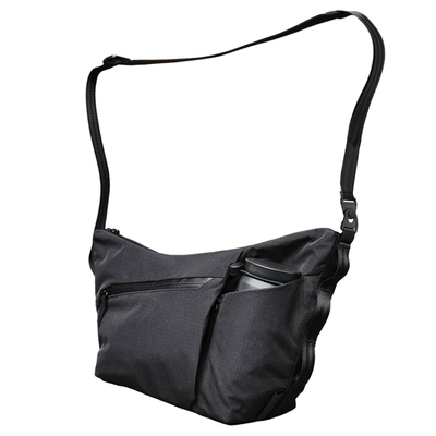 新款男士单肩包休闲便携斜挎包