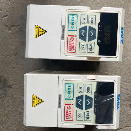 议价正弦变频器A90-2T4R8B，拆机成色如图，功能包好，标价