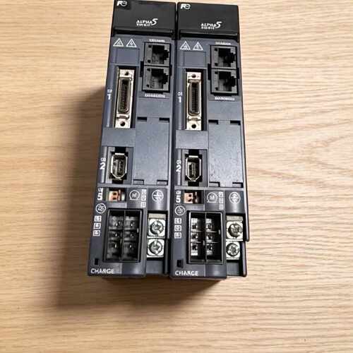 咨询后拍富士驱动器RYH401F5-VV2 400W 220V