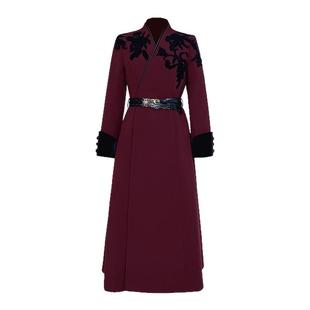 浒城古娘新款刺绣气质通勤红色长袖新中式国风战袍连衣裙女款春秋