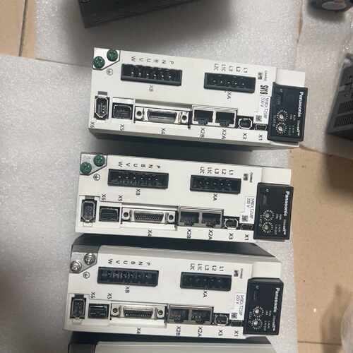 漂亮的松下伺服驱动器MBDLT25BF