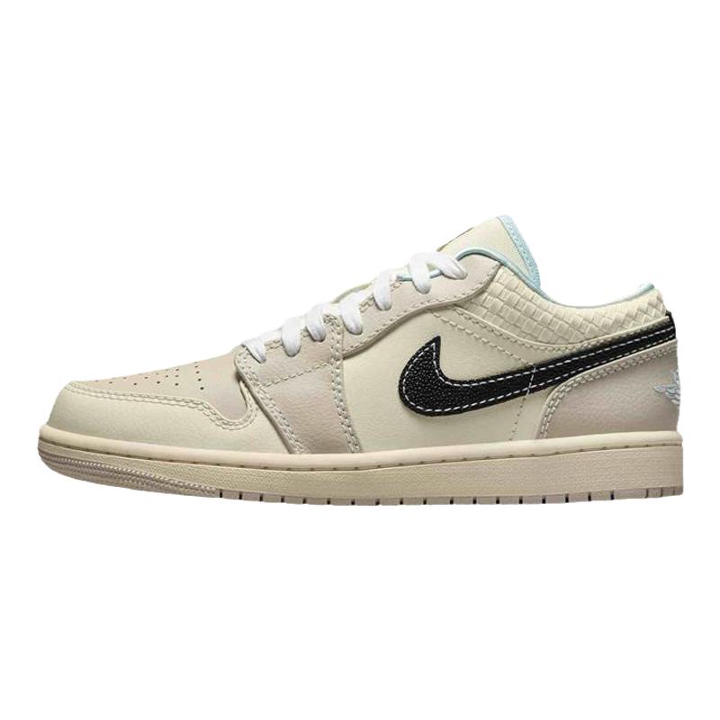 耐克女低帮AIRJORDAN1运动鞋