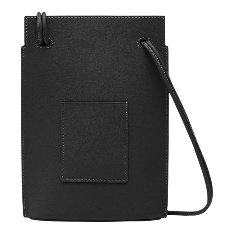 LOEWE/罗意威牛皮革金扣斜挎包