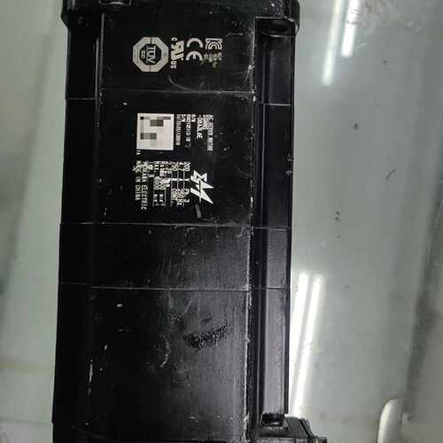 溢价-SGMMS-08A3L6E安川伺服电机 件  实