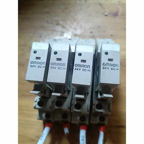 议价继电器P2RF05E24VDC拆机件确认收维修