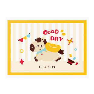 如山一次性餐垫宝宝便携外出婴儿防油防水儿童吃饭餐椅餐桌垫桌布