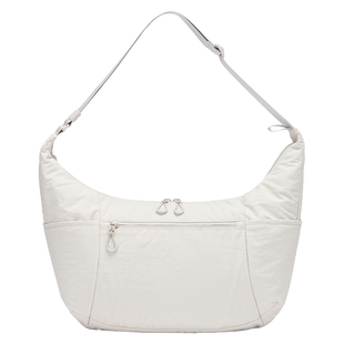 热风女士包包2026年春季新款大号尼龙多口袋可斜挎单肩包牛角包