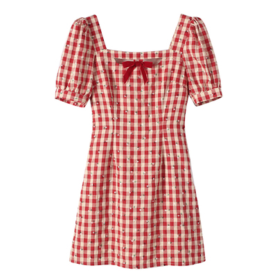 麓津自制《奶油草莓华夫》红色格