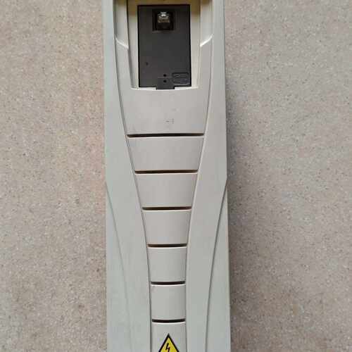 溢价- ACS510-01-017A-4 ，实物如图，功