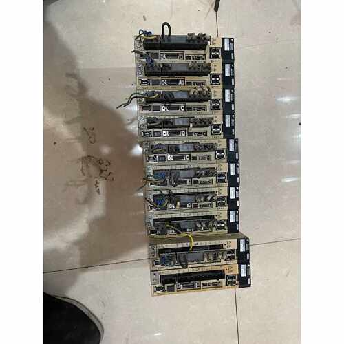 询价-安川5系200W伺服驱动器SGDV1R6A11B8台3