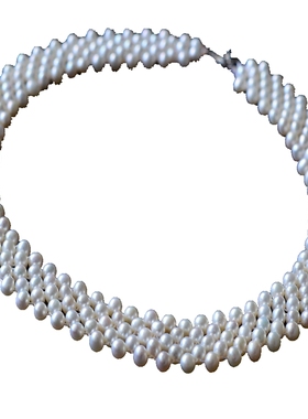 甲状腺术后遮挡天然淡水珍珠女