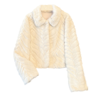 小香风白色羊羔绒皮毛一体加厚外套女短款2025冬装新款仿水貂开衫