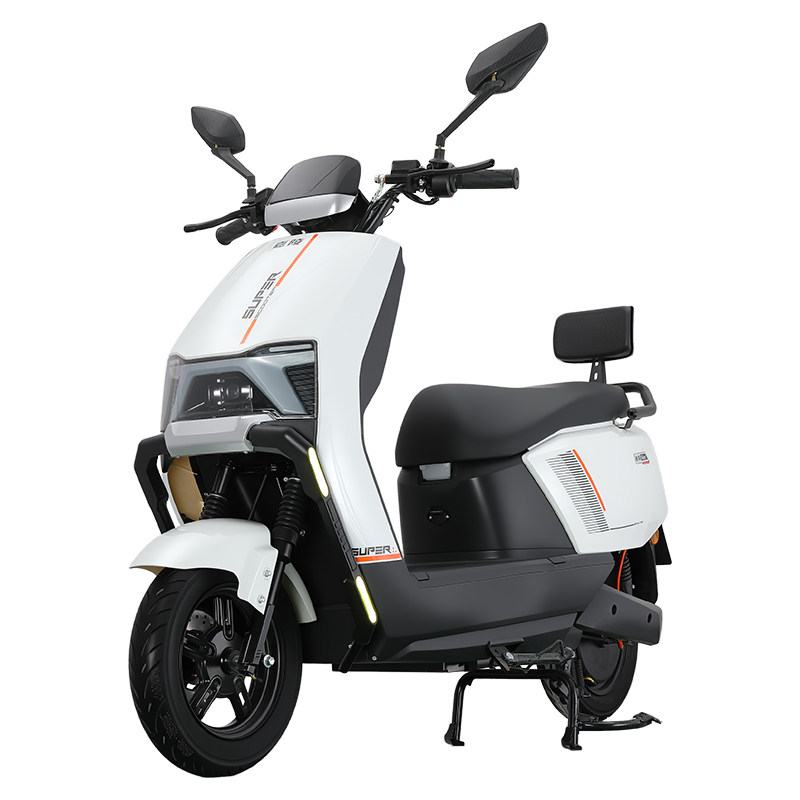 嘉陵牛八电动车72V高速电摩爬坡