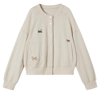 谜底圆领外套长袖2025年冬季新品柔软亲肤绣花学院风女254MW1665