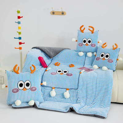 加厚抱枕被子两用车载用折叠靠垫女生办公室靠垫午睡枕毯子二合一