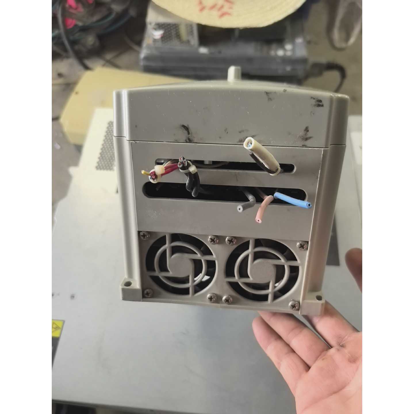议价三晶变频器4kw(V004G3/V5R5P3)二手拆机,成色