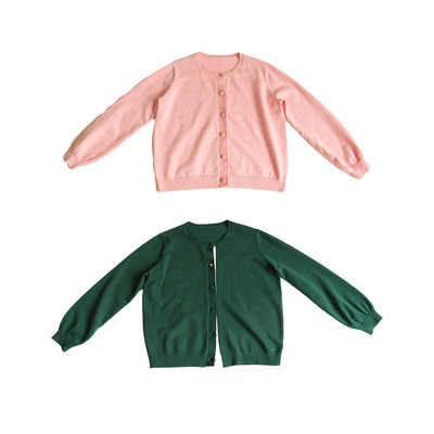 撞色门襟绣花包扣圆领开衫毛衣