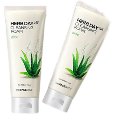 菲诗小铺洗面奶补水保湿