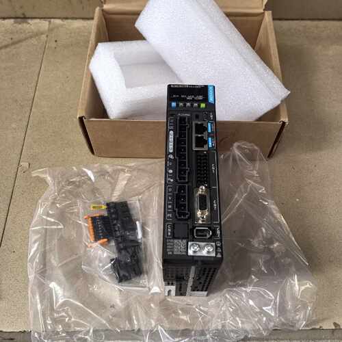 〔议价-可维修〕全新汇川200w伺服驱动器 型号 SV670NS1R6i-L