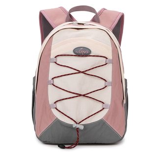 2024新款户外双肩包女儿童春游小背包大容量旅行包轻便学生书包男