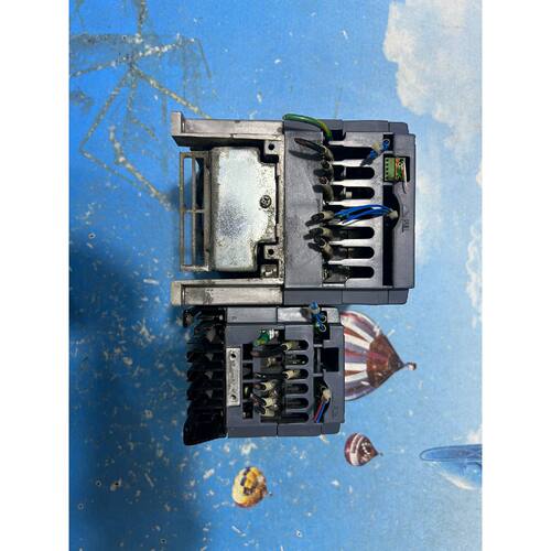 非标价富士变频器FRN2.2C1S2J2.2KW220VF议价