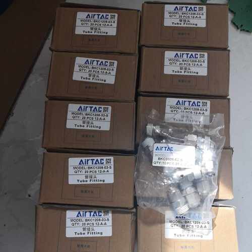 询价下单亚德客管接头BKC1208-03-S气动锁母螺纹直通快速接头