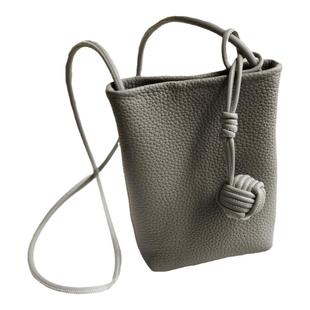 真皮手机包女斜挎小包2025新款编织球竖款软牛皮包迷你散步小包包