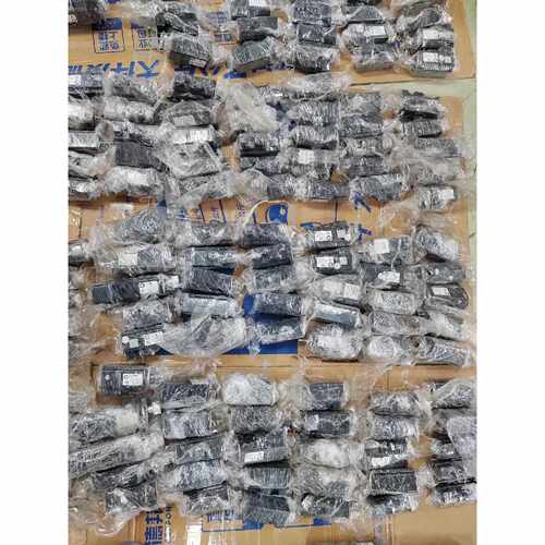 〔议价-可维修〕SGMJV-01ADA21 安川伺服电机100w 配套驱动器 工