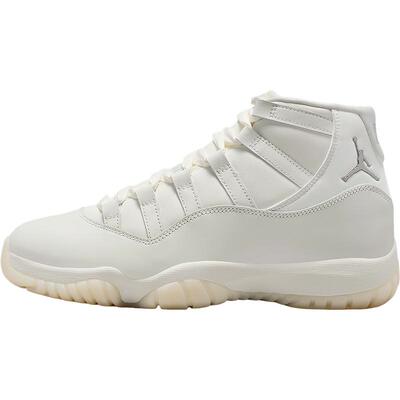 耐克女士高帮系带减震篮球鞋