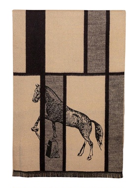 衣帽间摆件轻奢仿羊绒围巾装饰品