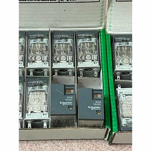 【议价-可维修】  RXM2LB2JD 12DC 继电器 /均有货