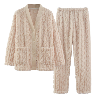 加厚保暖珊瑚绒睡衣俞兆林