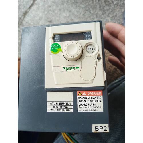 ATV312HU11N41.1KW变频器，成色如图询价