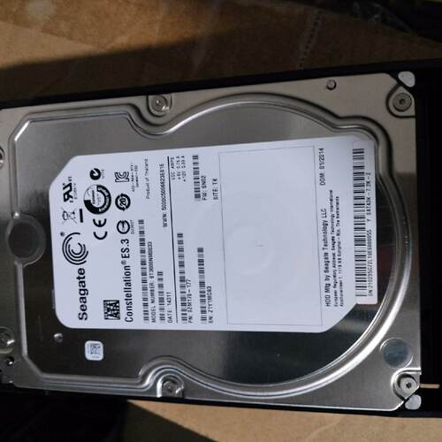 议价 S5500T S2600T 存储硬盘 0235G72L适用