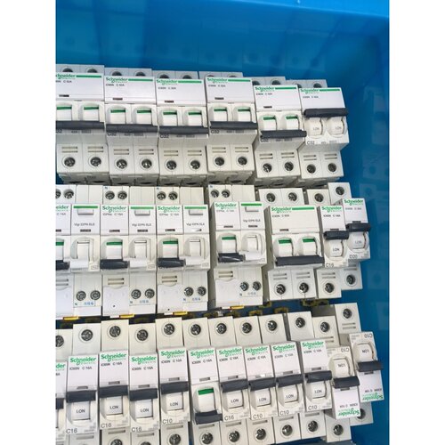 询价下单施耐德iC65N空气开关，1PN，C10A C16A D2