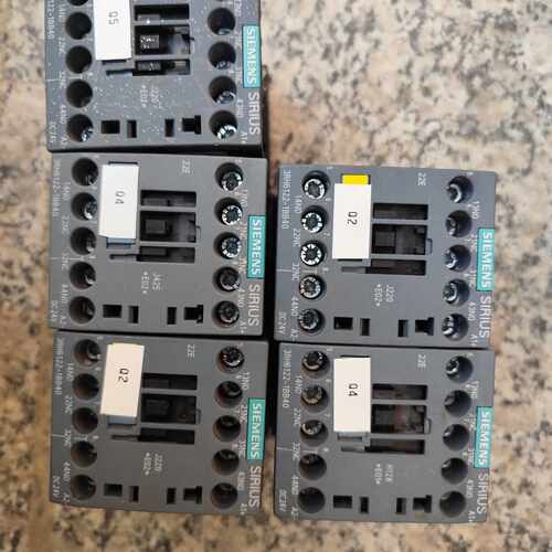 西门子SIRIUS交流接触器，型号3RH6122-1BB40